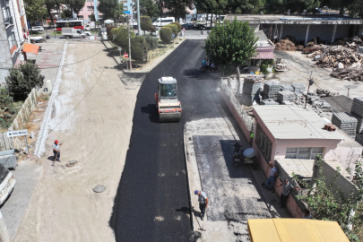 Manisa Ahmetli’ye sıcak asfalt çalışması