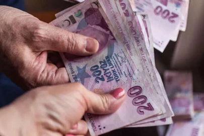 7,2 milyar TL'lik yaşlı ve engelli aylıkları hesaplarda