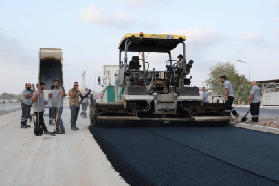 Güngör Geçer, Buruk TOKİ’de süren asfaltlama çalışmalarını denetledi