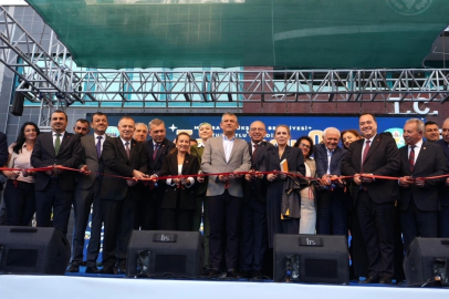 Manisa'da toplu açılış coşkusu