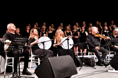 Atatürk’ün sevdiği şarkılar Bornova’da yankılandı