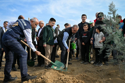 Malatya'da&nbsp;2 bin 200 fidan toprakla buluştu