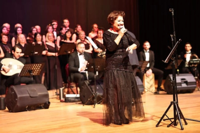 Kütahya'da Burdur TSM Korosu'ndan unutulmaz konser