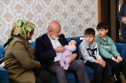 Kayseri Kocasinan'ın yeni bebeklerine belediye desteği