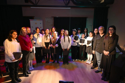 Mersin'de Çocuk Kampüsü öğrencilerinden sanat şöleni