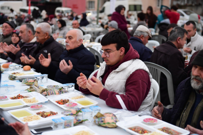 Bursa Osmangazi'de&nbsp;Ramazan sofrası&nbsp;Sırameşeler’de kuruldu