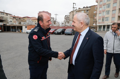 Kocaeli&nbsp;Gebze’de bayram öncesi kamu personeline ziyaret
